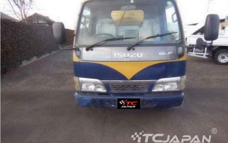 ISUZU ELF (2004)