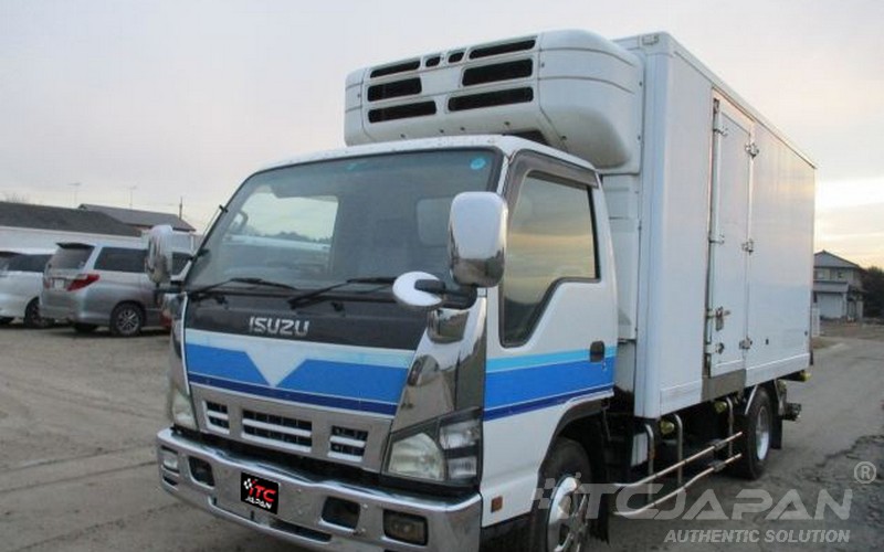 ISUZU ELF FREEZER (2006)