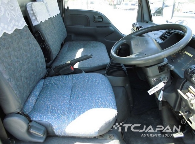 NISSAN CONDOR (2001)