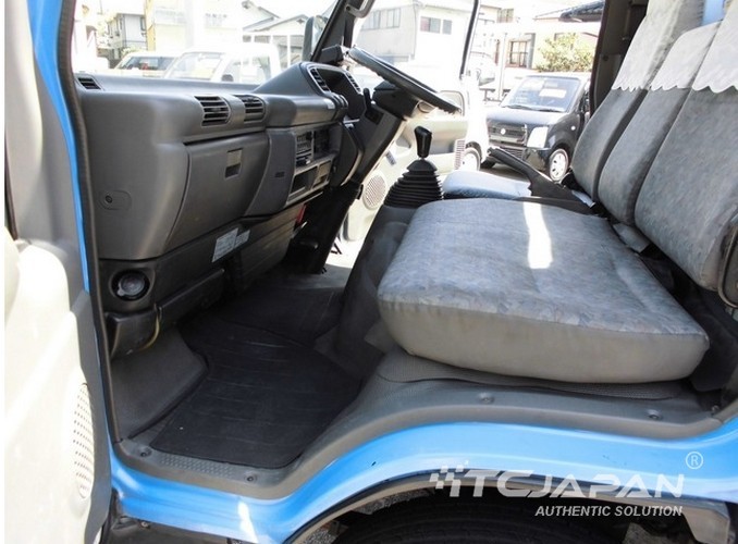 NISSAN CONDOR (2001)