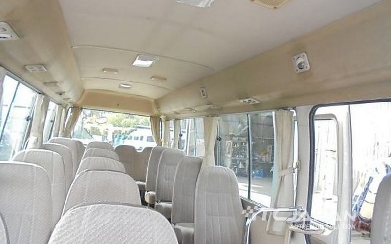 TOYOTA COASTER (1995)