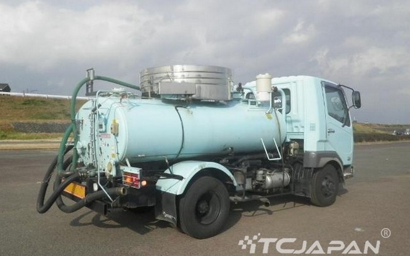 MITSUBISHI FUSO FIGHTER (2005)
