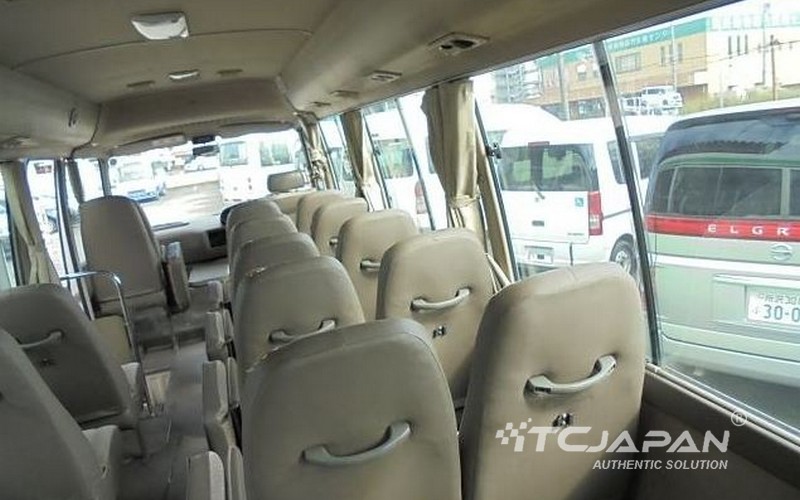 TOYOTA COASTER (1995)