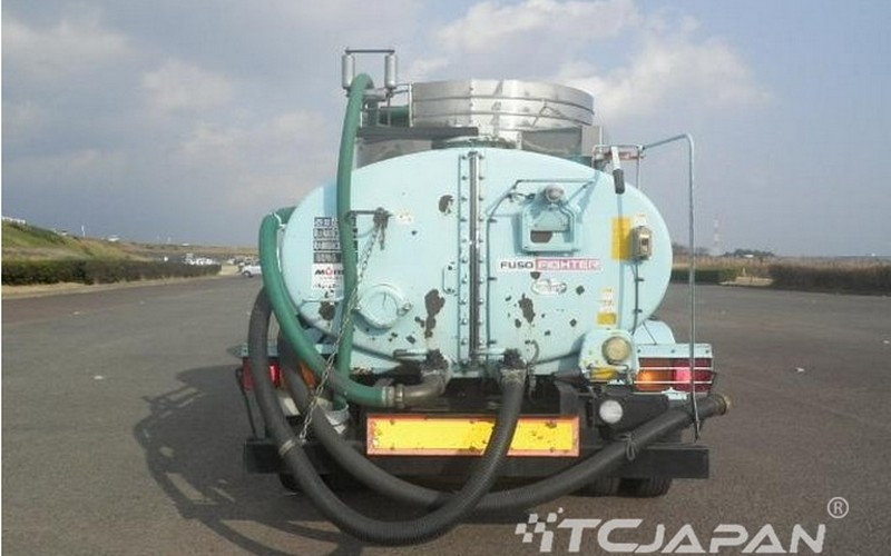 MITSUBISHI FUSO FIGHTER (2005)