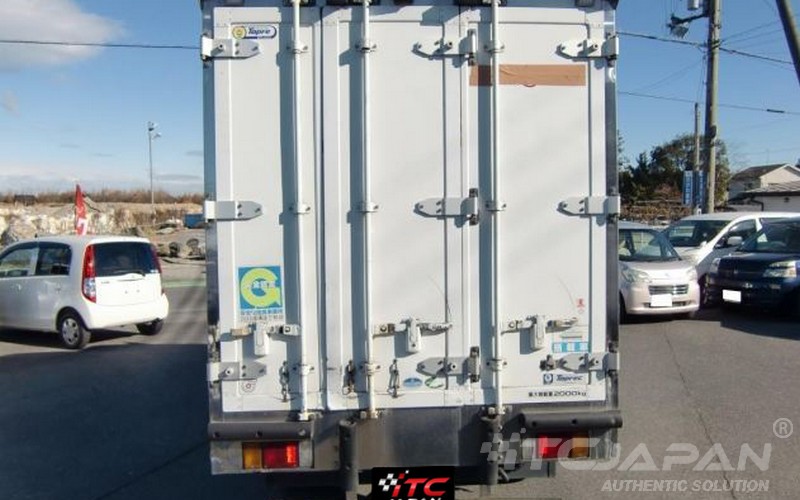 ISUZU ELF REFRIGERATOR (2007)