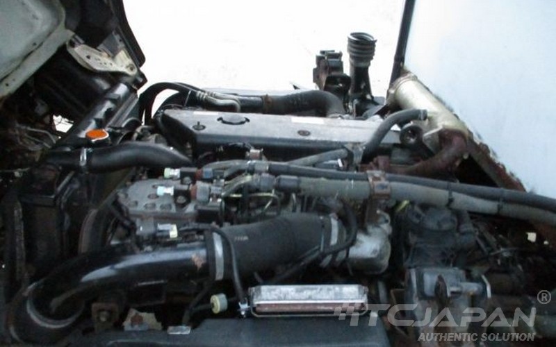 ISUZU ELF FREEZER (2006)