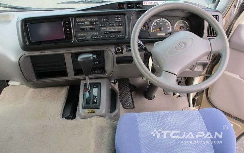 TOYOTA COASTER (2016)