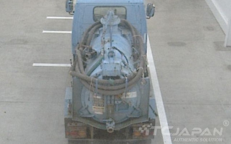 ISUZU ELF (2004)