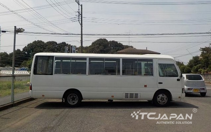 TOYOTA COASTER (2006)