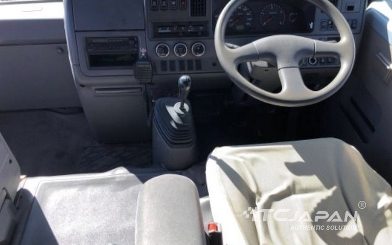 NISSAN CIVILIAN (2005)