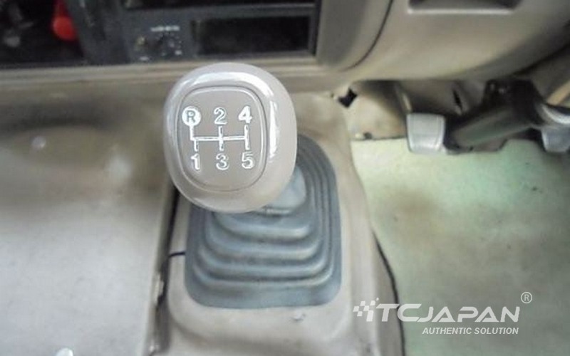 TOYOTA COASTER (1995)