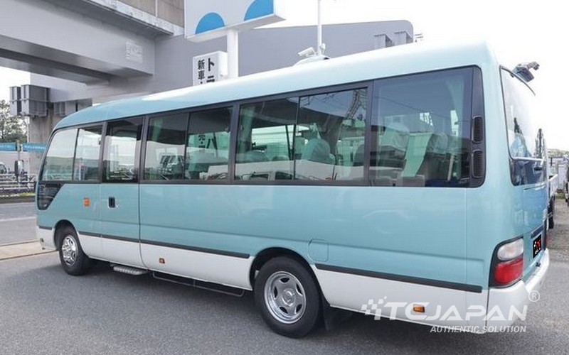 HINO LIESSE (2011)
