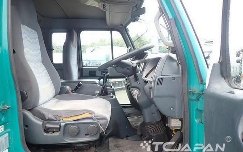 NISSAN CONDOR (2006)
