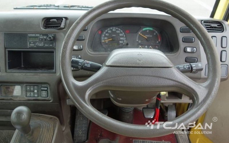 MITSUBISHI ROSA (2000)