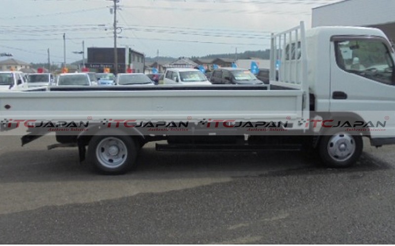 MITSUBISHI CANTER (2003)