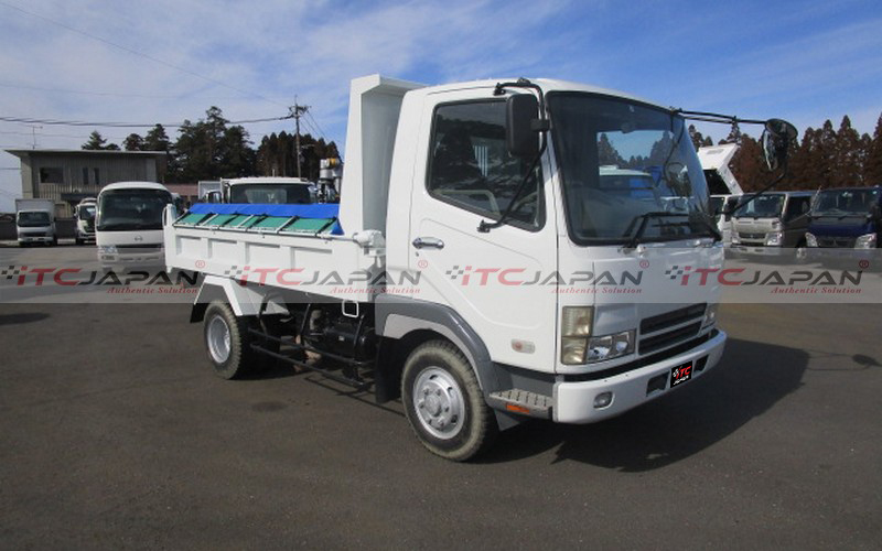 MITSUBISHI FUSO FIGHTER (2004)