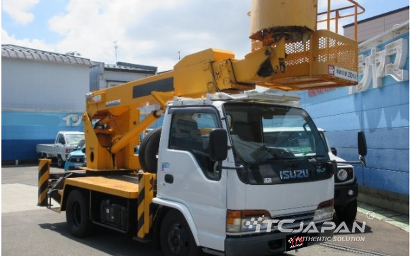 ISUZU ELF (2000)