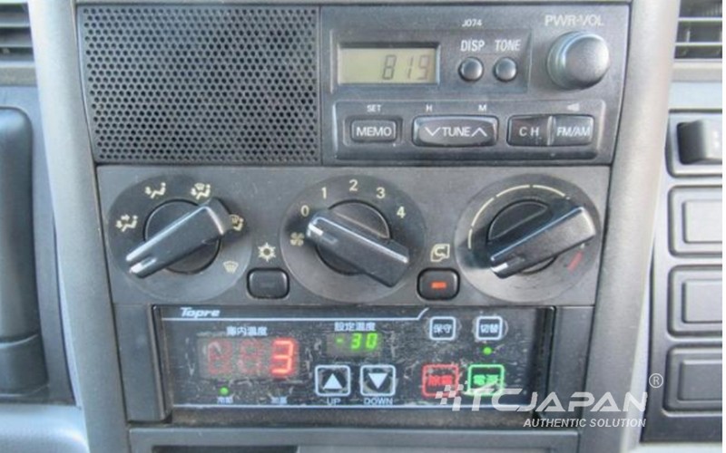 MITSUBISHI CANTER FREEZER (2005)