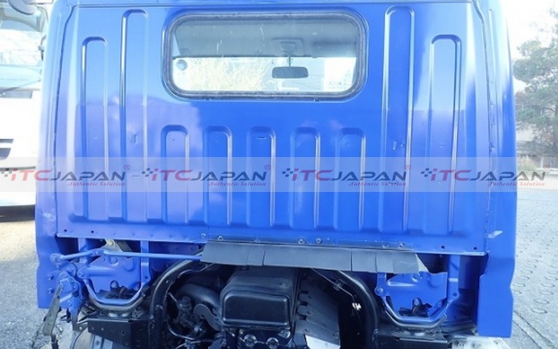 MITSUBISHI CANTER (2004)