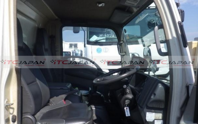 ISUZU ELF REFRIGERATOR (2007)