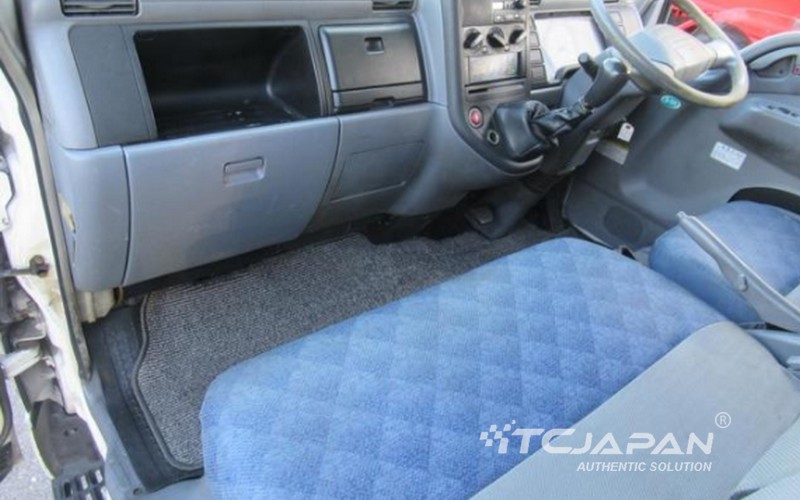 MITSUBISHI CANTER FREEZER (2005)