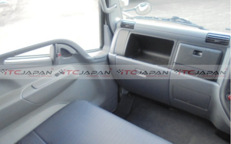 MITSUBISHI CANTER REFRIGERATOR (2007)