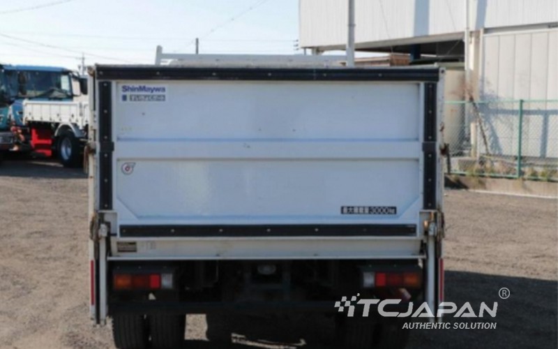 MITSUBISHI CANTER (2013)