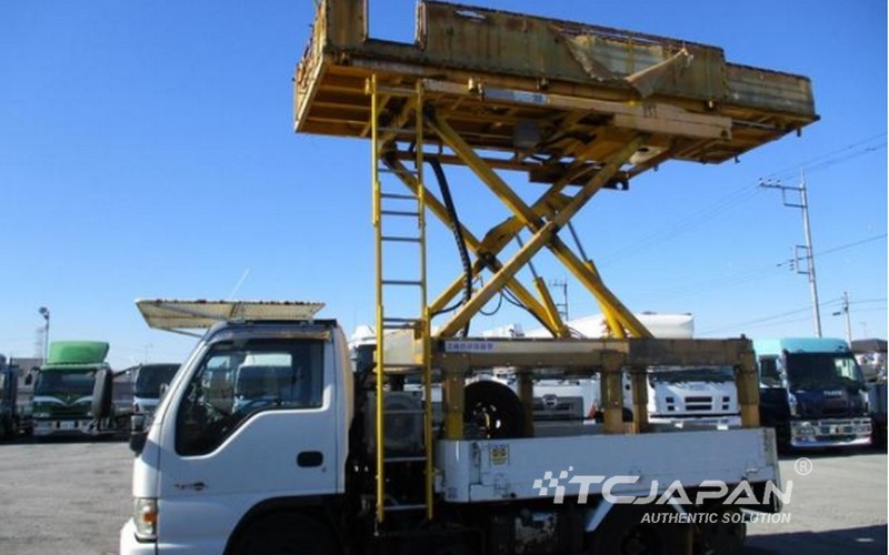 ISUZU ELF (2005)