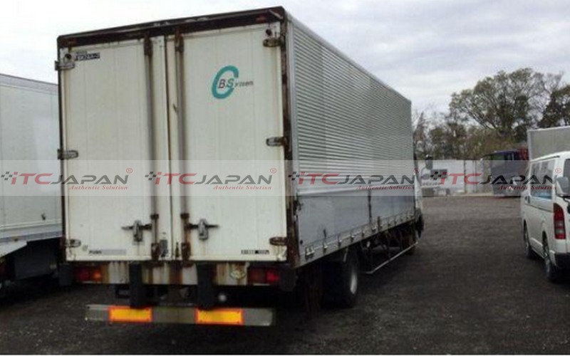 MITSUBISHI FUSO FIGHTER (2005)
