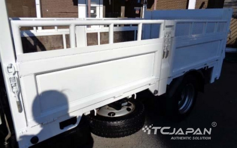 MITSUBISHI CANTER (2003)