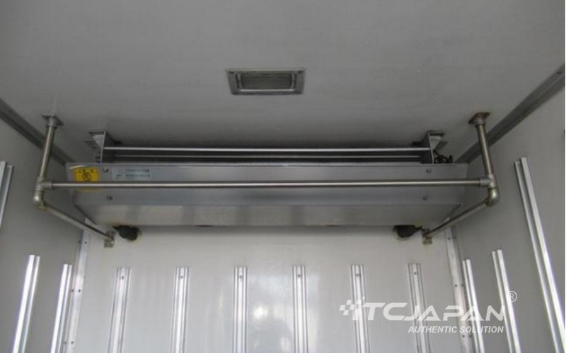 MITSUBISHI CANTER FREEZER (2005)