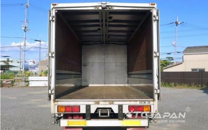 MITSUBISHI FUSO FIGHTER (2007)