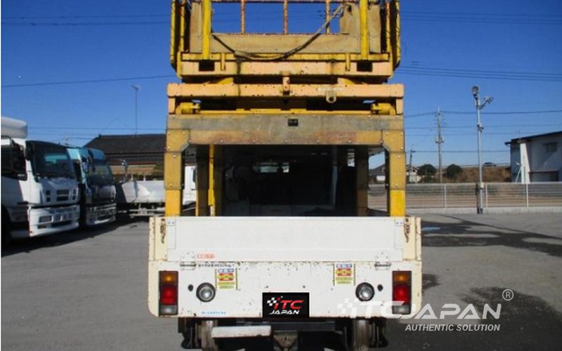 ISUZU ELF (2005)