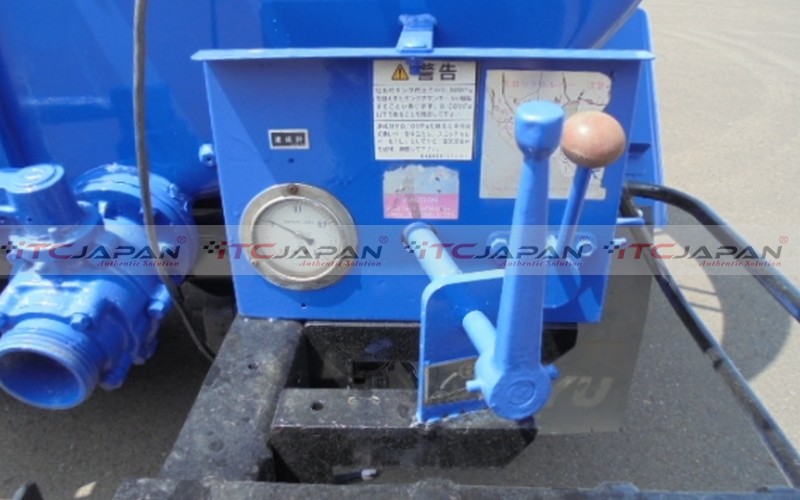 MITSUBISHI CANTER (2002)