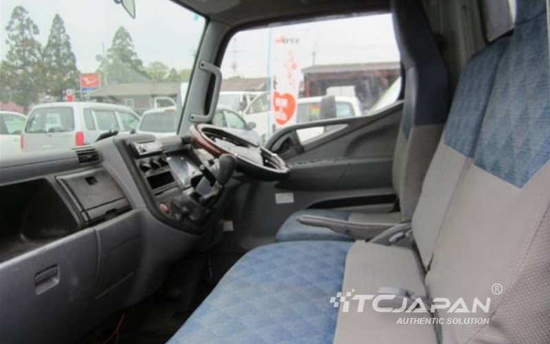 MITSUBISHI CANTER (2006)