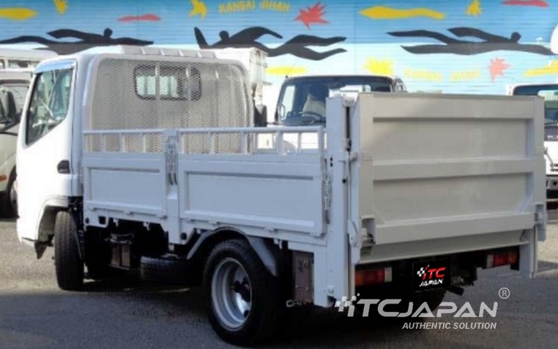 MITSUBISHI CANTER (2003)