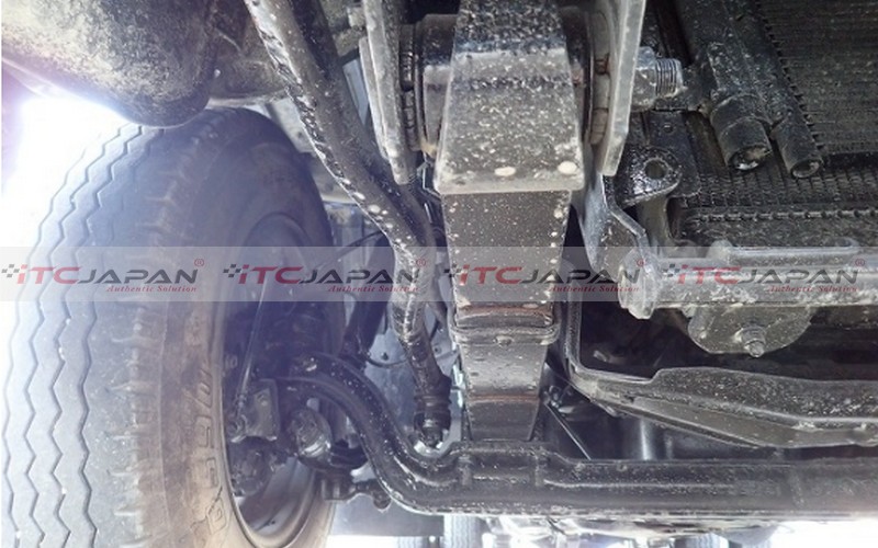 MITSUBISHI CANTER (2004)
