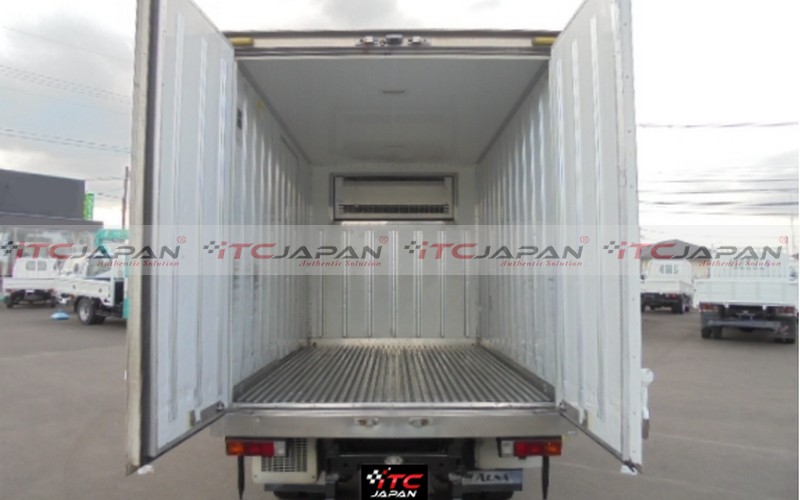 MITSUBISHI CANTER REFRIGERATOR (2007)