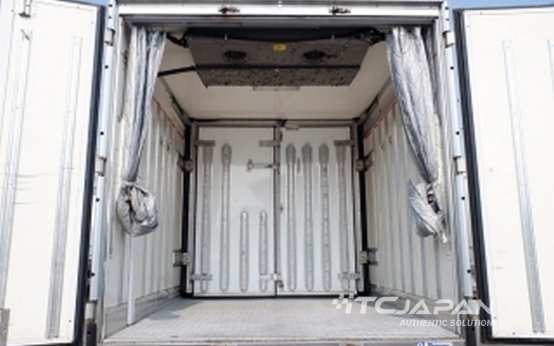 MITSUBISHI CANTER HYBRID (2013)