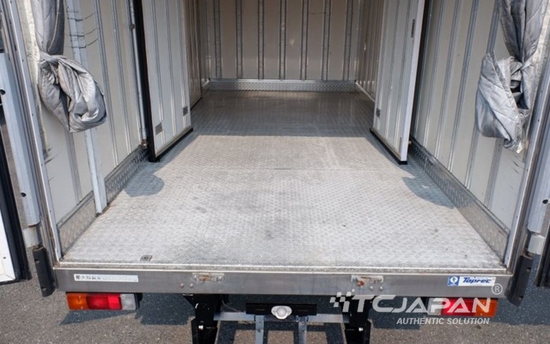 MITSUBISHI CANTER HYBRID (2013)