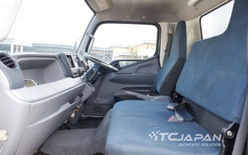 MITSUBISHI CANTER HYBRID (2013)