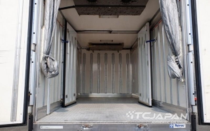 MITSUBISHI CANTER HYBRID (2013)