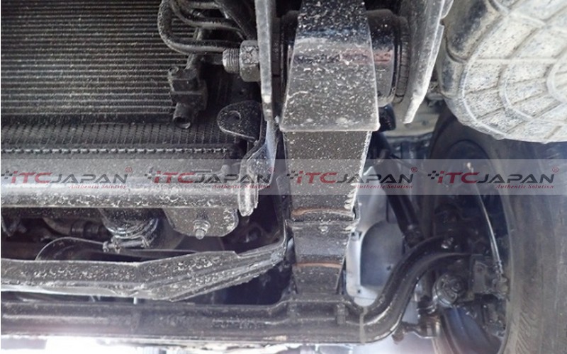 MITSUBISHI CANTER (2004)