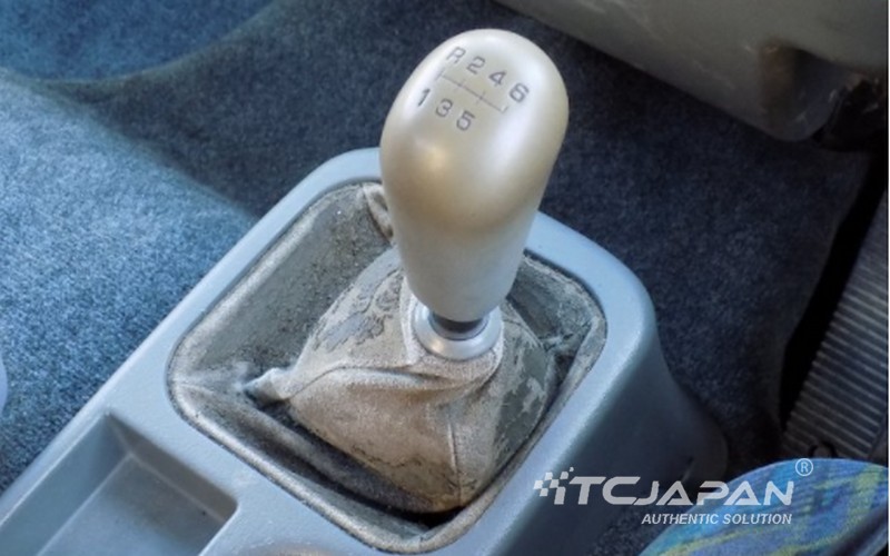 MITSUBISHI FUSO FIGHTER (2005)