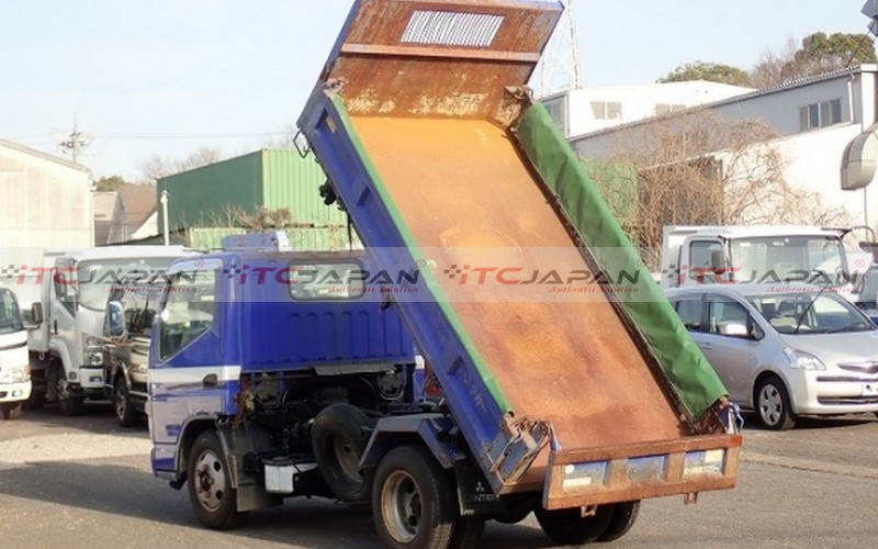 MITSUBISHI CANTER (2004)