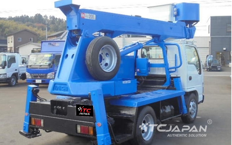 ISUZU ELF (2007)