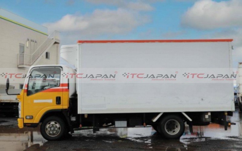 ISUZU ELF REFRIGERATOR (2007)