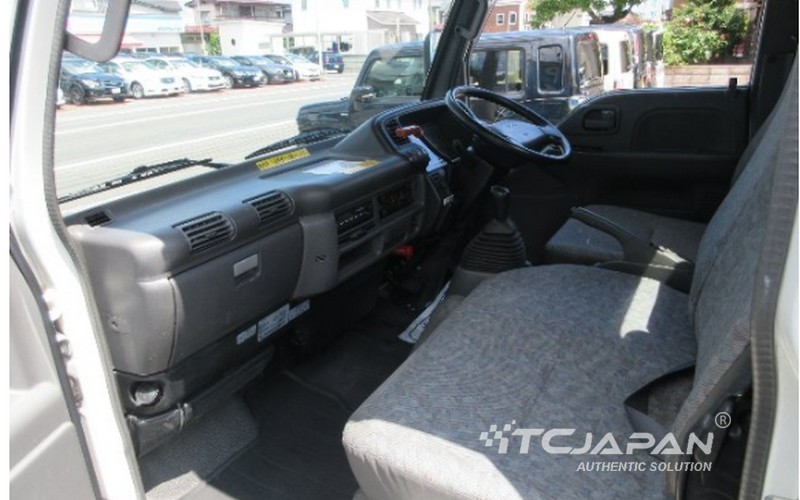 ISUZU ELF (2000)