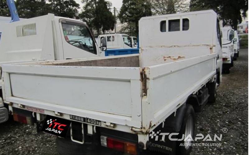 MITSUBISHI CANTER (2006)