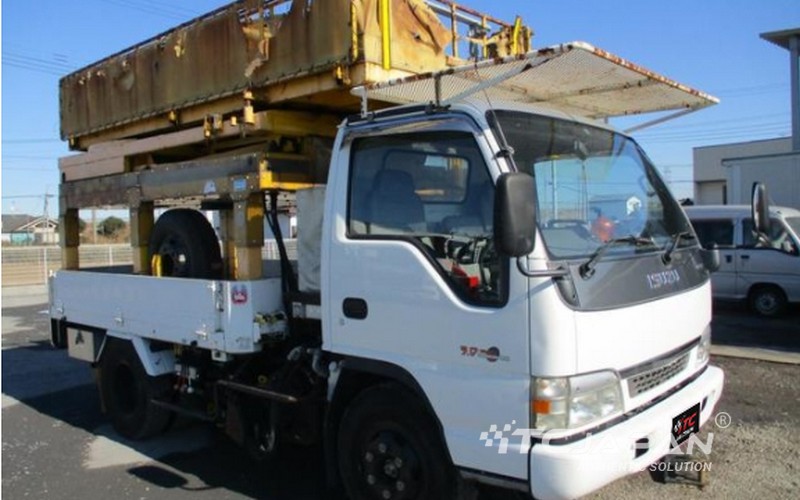 ISUZU ELF (2005)